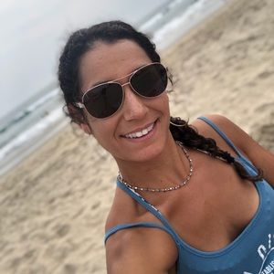 Meet your Posher, Daniela